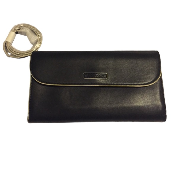 NWT Vera Bradley flap clutch in Northbrook black - Picture 2 of 7